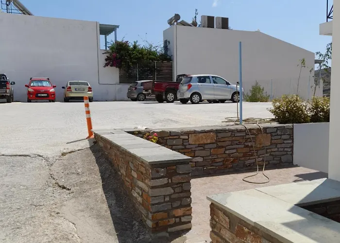 Summerandros Pefkakia